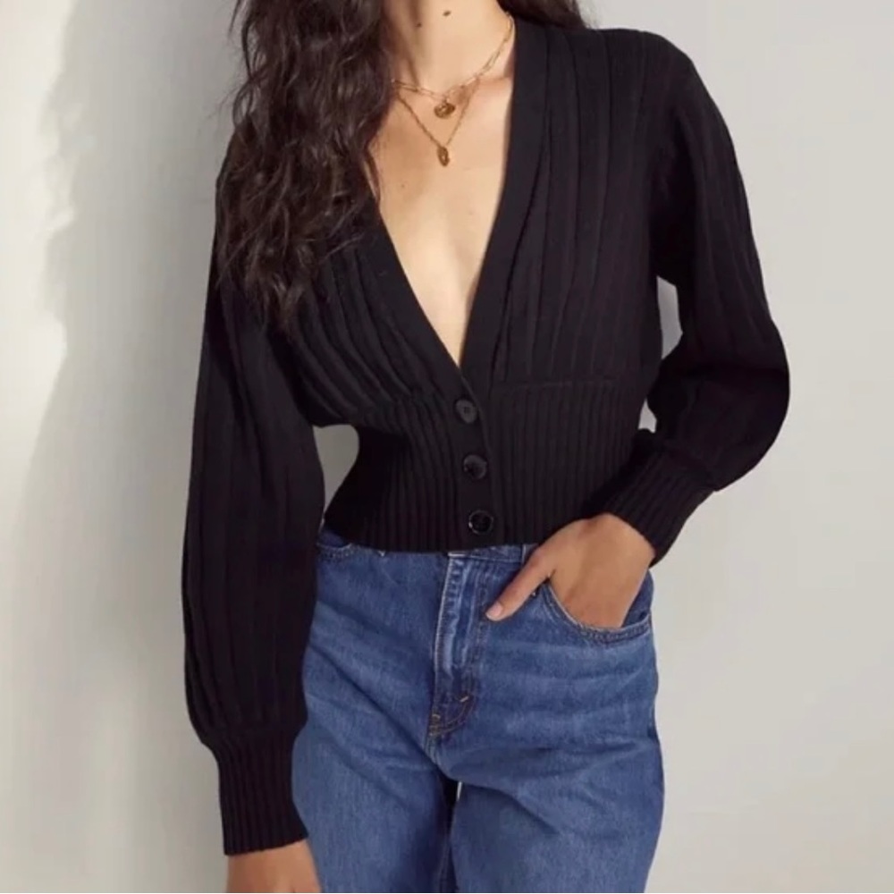 Aritzia sweater